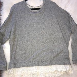 Long sleeve lace detailed blouse